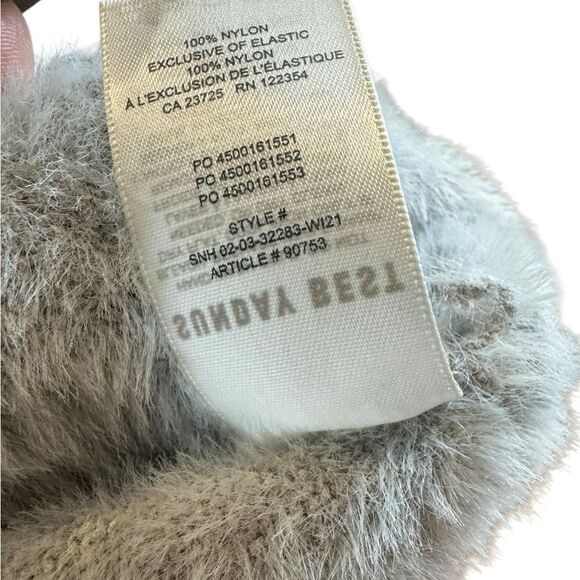 Aritzia Sunday Best Kitten Soft Fluffy Crewneck Sweater - Picture 8 of 8